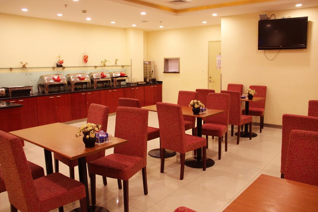 Hanting Express Shenyang Xizhong Street Buitenkant foto